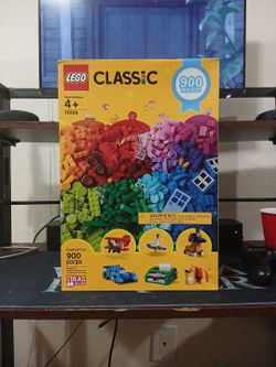 LEGO Classic Creative Fun 900 Pieces Set 11005