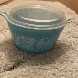 Vintage Pyrex Amish Butterprint Casserole Dish With Lid