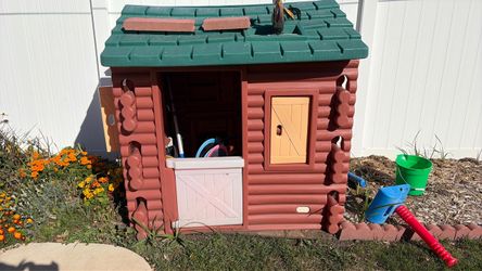 Kids playhouse
