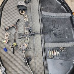 Compound Bow Setup w/ Arrows & Accessories