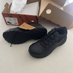 Red Wing safety toe shoes 10.5