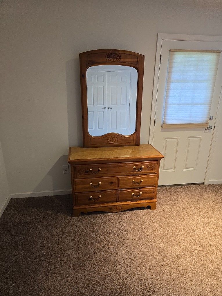 Pine Bassett Dresser and Mirror