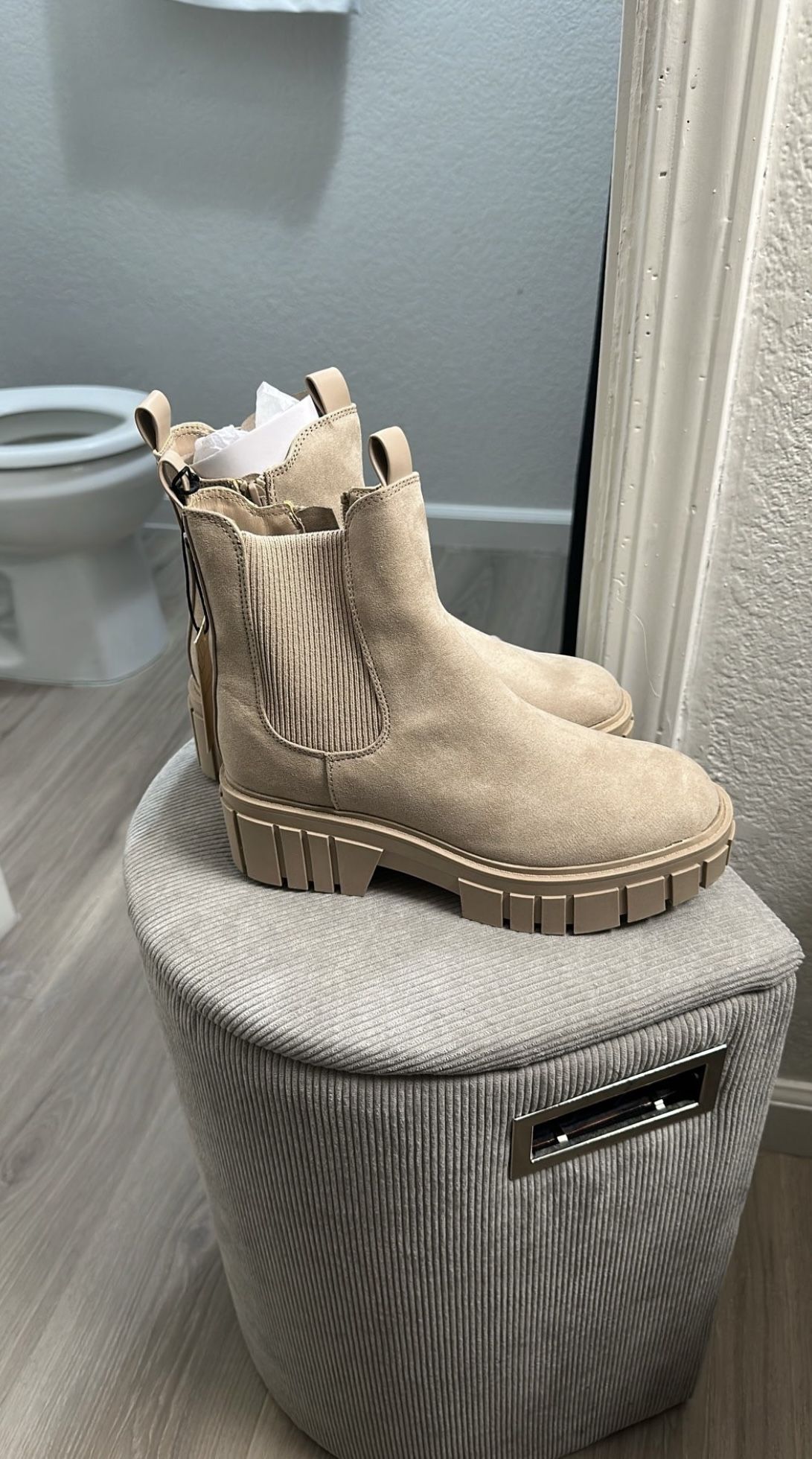 Madden NYC Chnky Lug Chls Boots