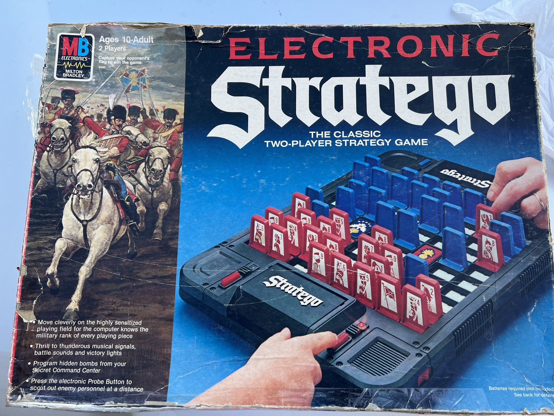 Vintage Electronic Stratego Board Game 1982 Milton Bradley