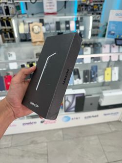 Galaxy s25 plus, 1 year warranty!