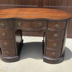 Desk / Vanity