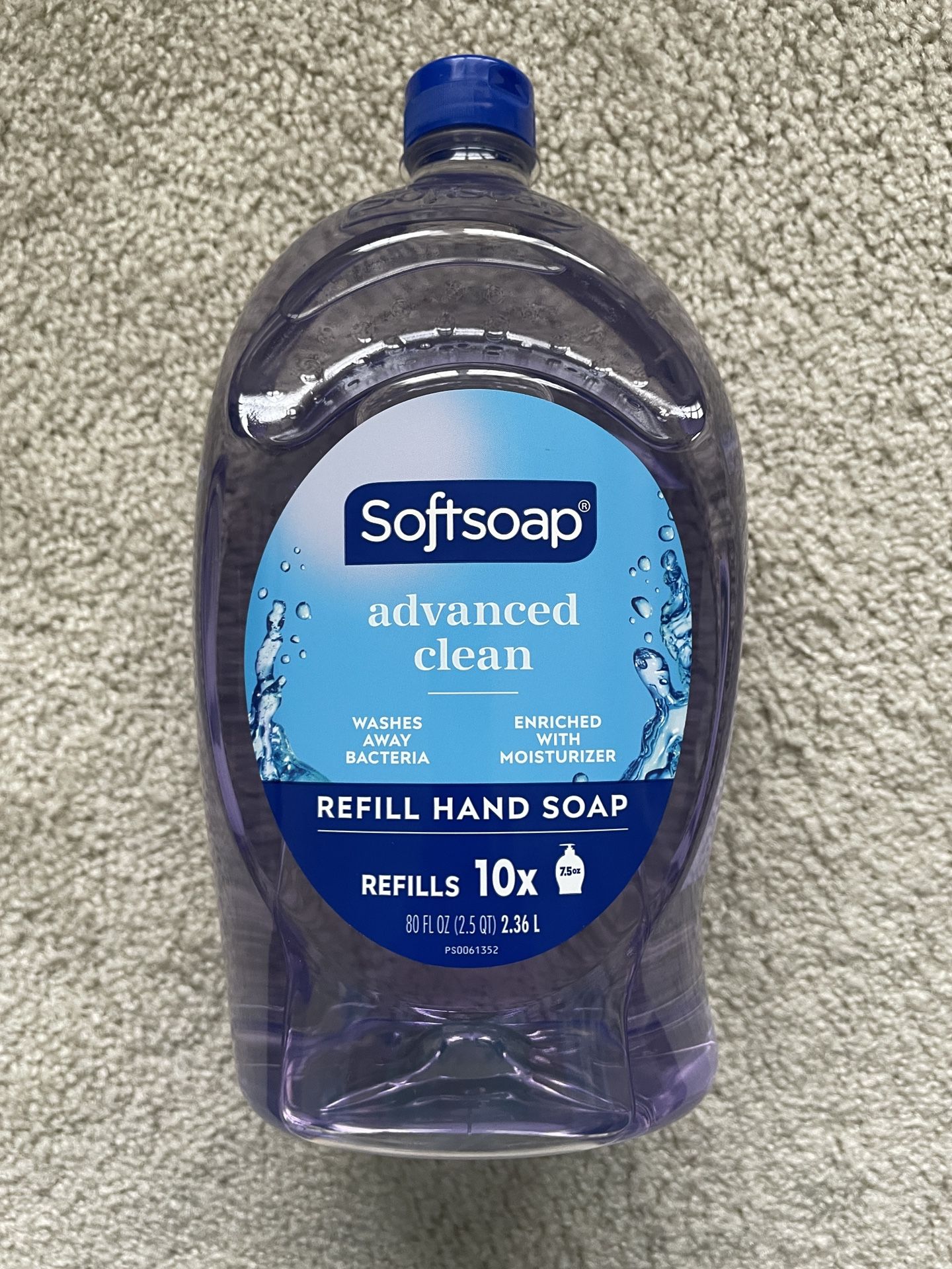 Sealed! Bigger Bottle Hand Soap 2.36L 80 Oz Antibacterial - Softsoap Clean