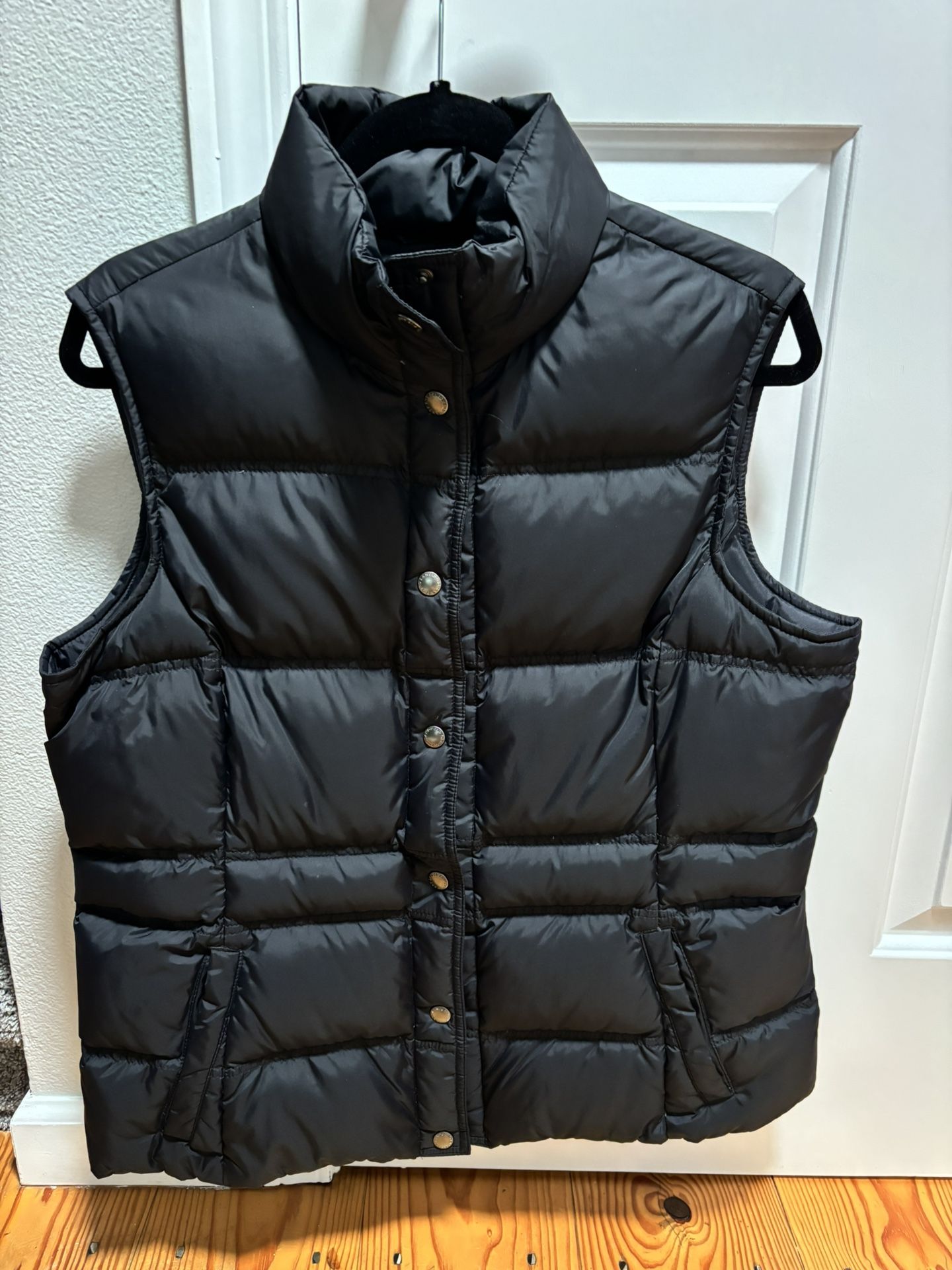 Lands End Women’s Vest Medium