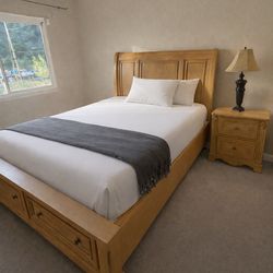 Solid Wood Queen Storage Bed – 2 Drawers, Beautiful Finish