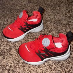 Red Nike Presto 7C