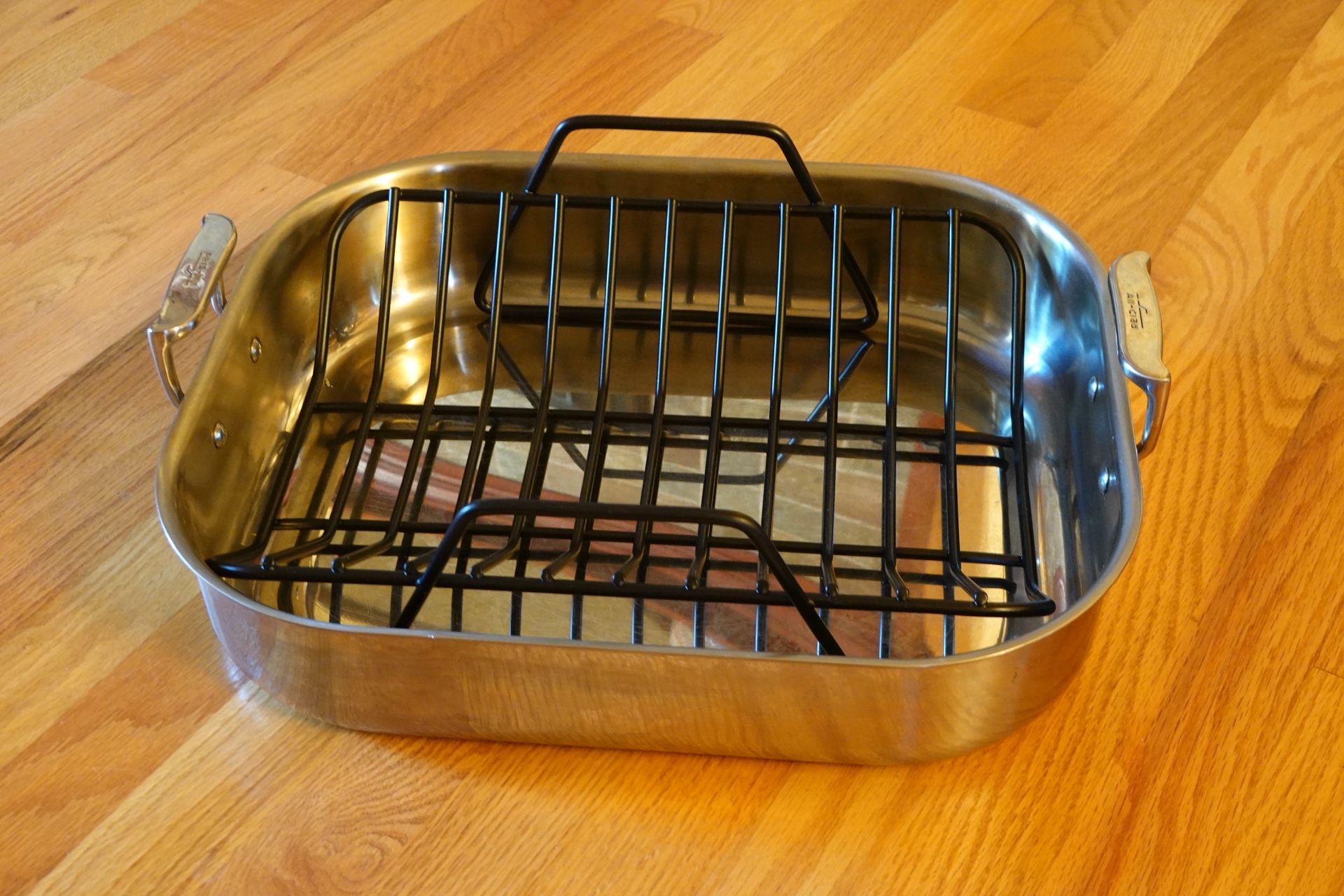 All Clad Stainless Steel Pan with Rack