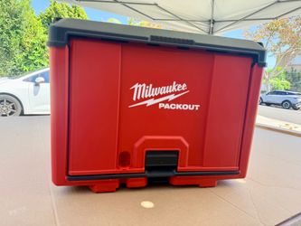 Milwaukee PACKOUT Cabinet w/ Custom Shelf – Like New