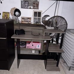 IKEA DESK 