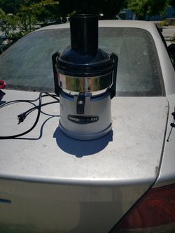 Omega Fruit And Vegetable Juicer