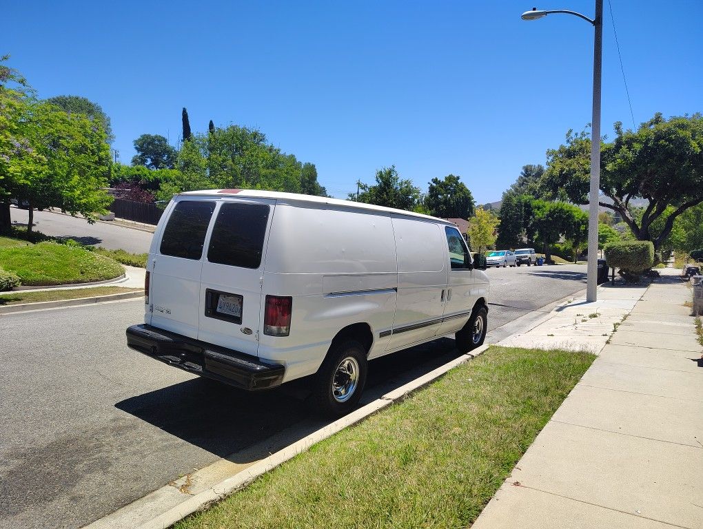 1995 Ford E350 7.3l Turbo Diesel White Paint Color
