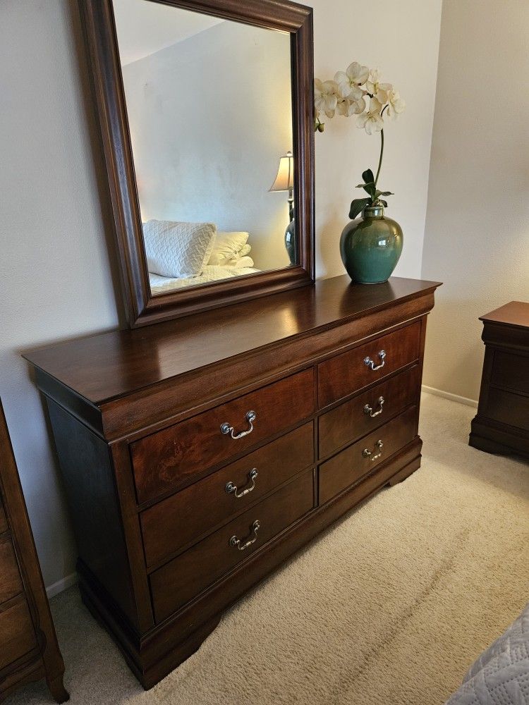 Dresser With Mirror, 1 Nightstand