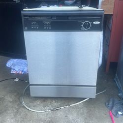 Whirlpool Dishwasher - Works Great!