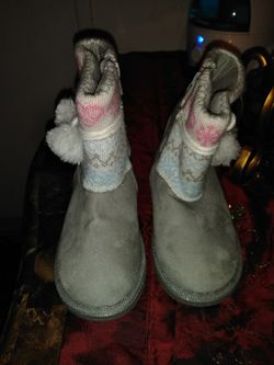 Frozen boots size 11 girls