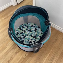 Fisher-Price On-the-Go Infant Dome Portable Bassinet and Play Space