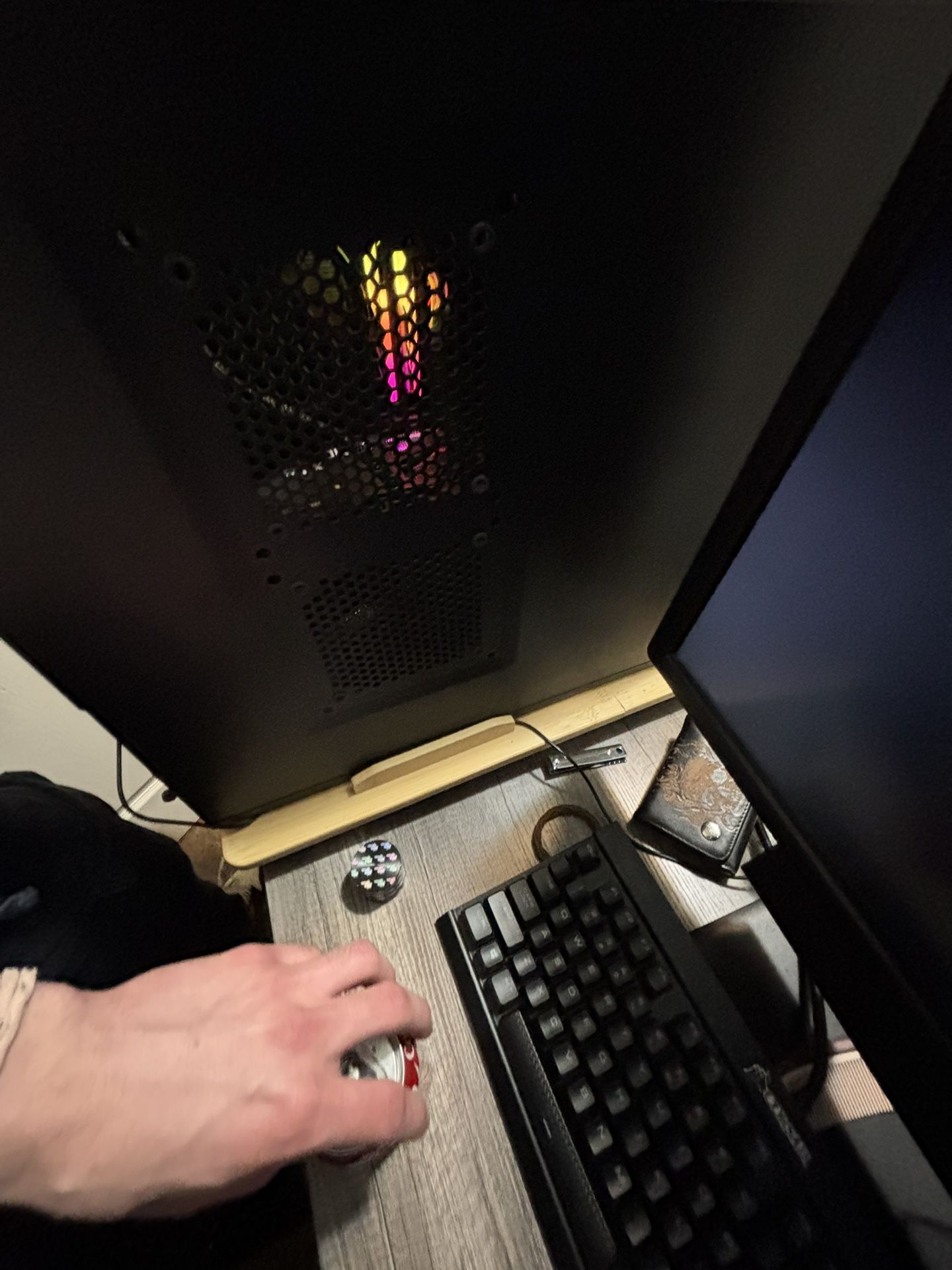 Gaming Pc With Mouse And Keyboard And Headset