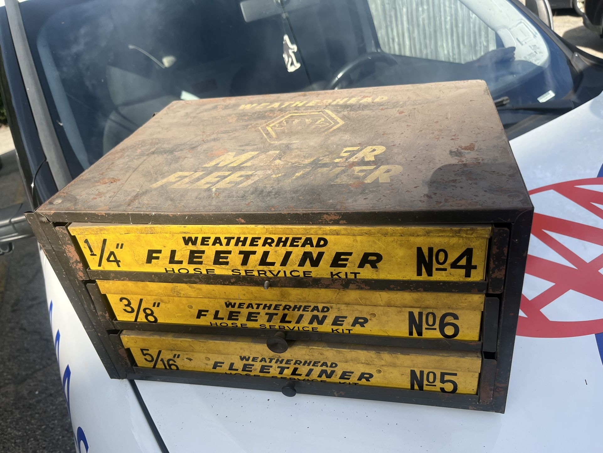 Vintage Fleetliner Hose Fitting Storage 