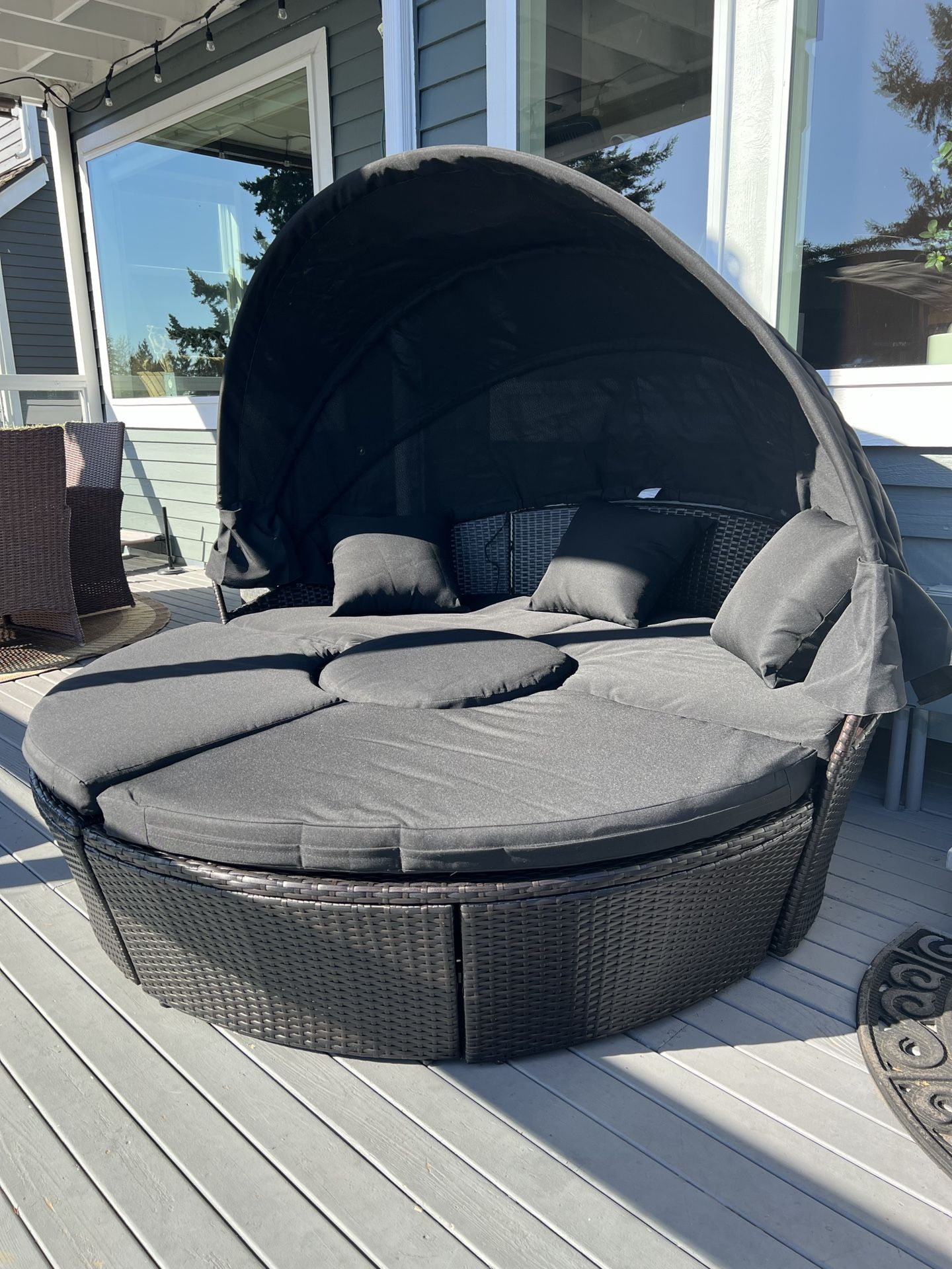 Daybed w/Retractable Canopy Outdoor Wicker 