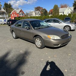 2006 Ford Taurus