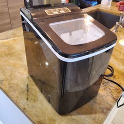 Portable ice makerWorks great. 
The lid clear plastic window has a crack. 
Works fine . It doesn't affect how it works. 
Bloomingdale IL
Near Army Tra