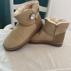 Ugg