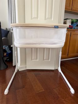 HALO Baby Bassinet with Mesh Sides