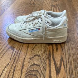 Pacsun Reebok’s Club C 85 Women’s Shoes Size US 6
