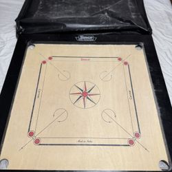 Carrom board
