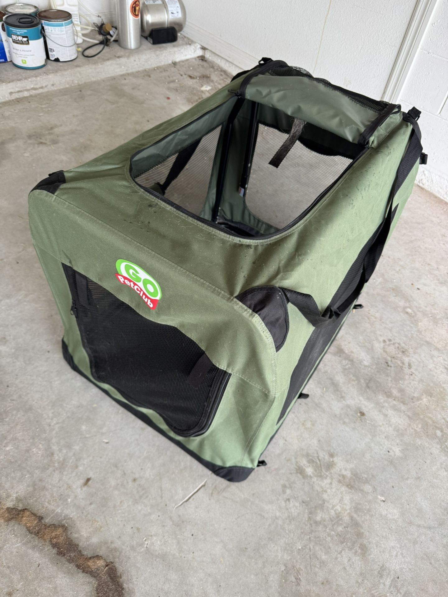 Folding pet kennel