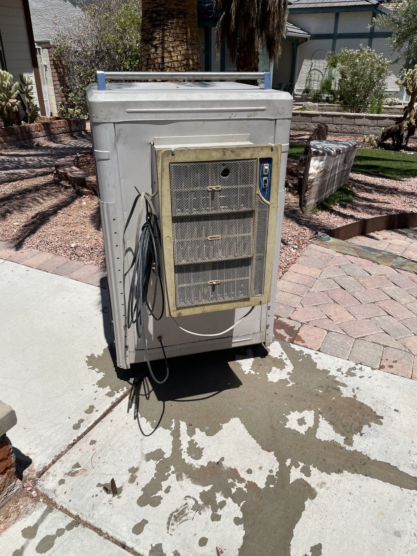 Phoenix Evaporative Swamp Cooler 1/2 Up 4000sf for Sale in Las Vegas, NV OfferUp