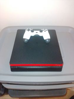Used PS4 Slim