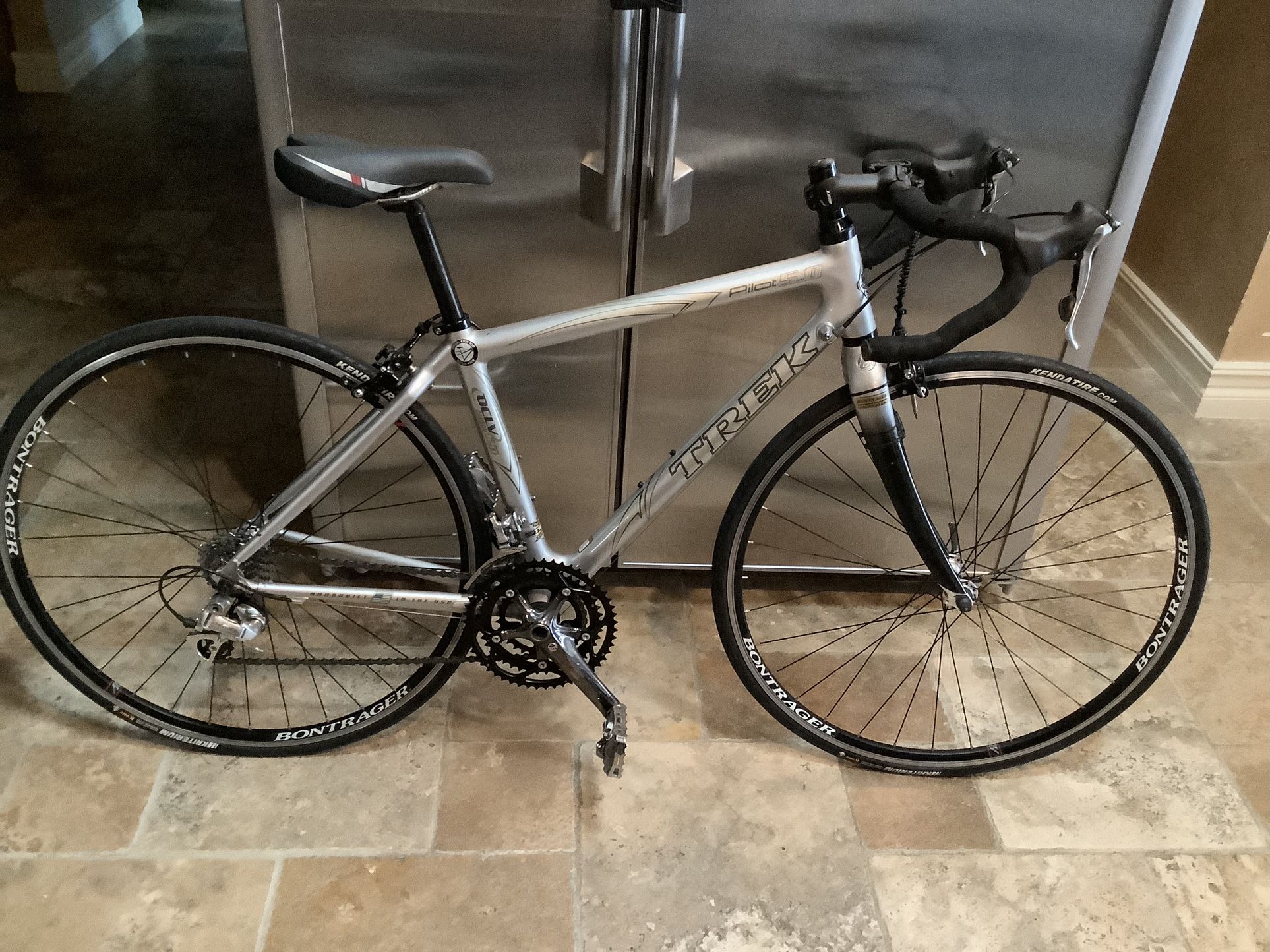 giant seek 3 bicycle FS: 2013 Giant Seek 3 bicycle (hybrid)