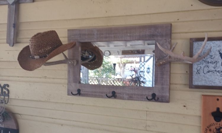 Antler/Mirror Hat & Coat Rack