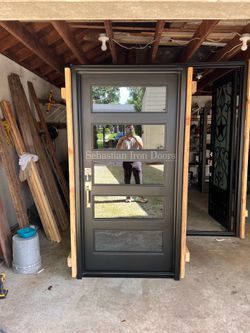 Puertas De Metal