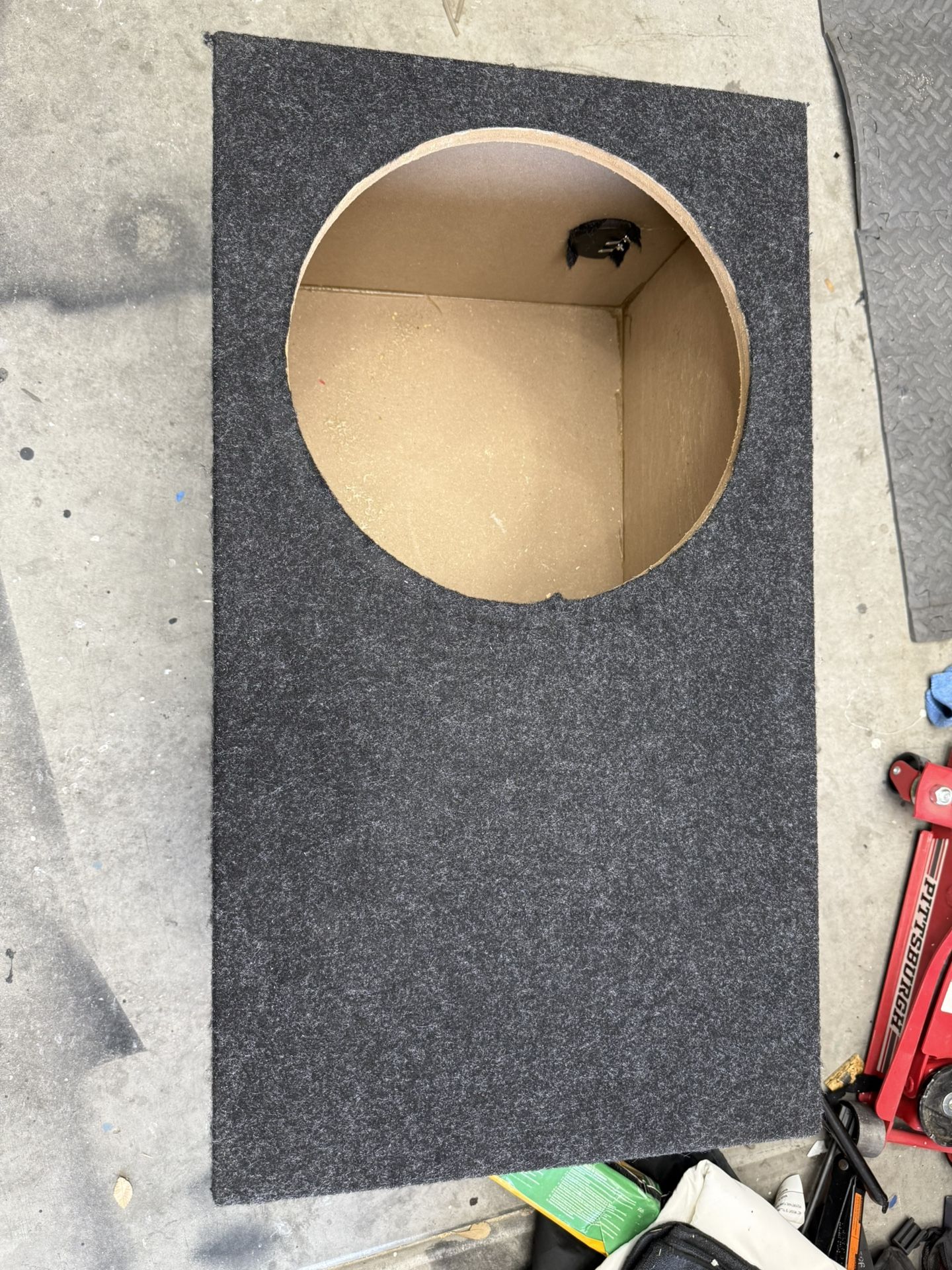 15” Single Subwoofer Box