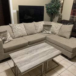 2 Pc L Sectional Sofas / Sala / Livingroom Set