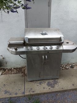 Propane grill
