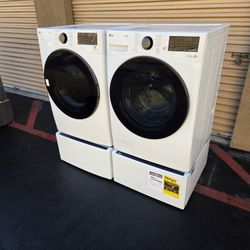 LG Front Load Washer And Gas Dryer W Pedestal 