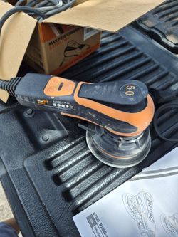 Max XT Palm sander