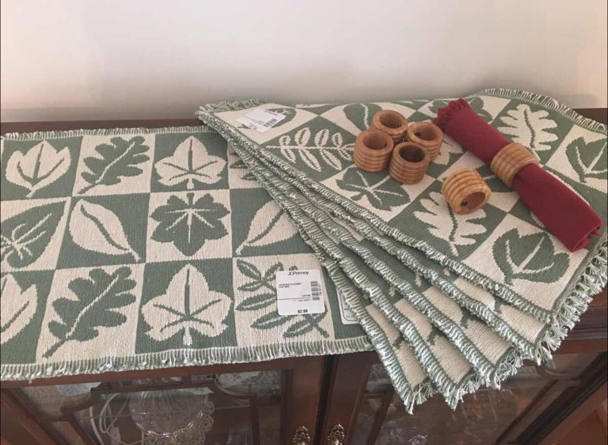 Clearance🛑Placemats & Napkin Holders (No napkins)