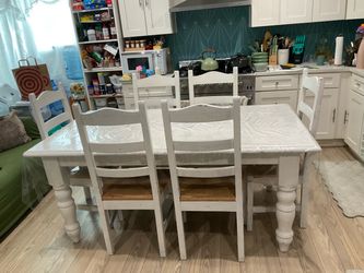 White wood table