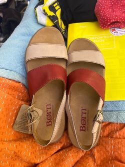 BORN sandals handcrafted footwear size 10