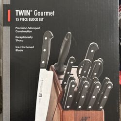 Zwilling Henckels Twin Gourmet 15 Piece Knife w/ Acacia Block Set... Brand New