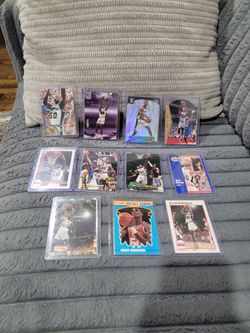David Robinson basketball card lot/taking offers