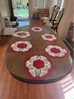 Dining Table w/ 4 Chairs