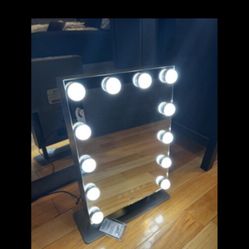 Ihome Hollywood Pro Makeup Mirror 